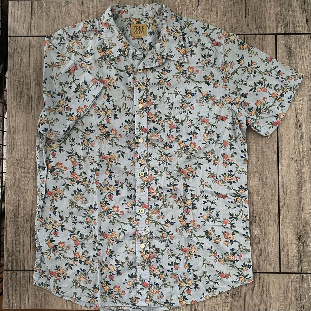 Tru Craft men’s short sleeve shirt. Size L. Like new!